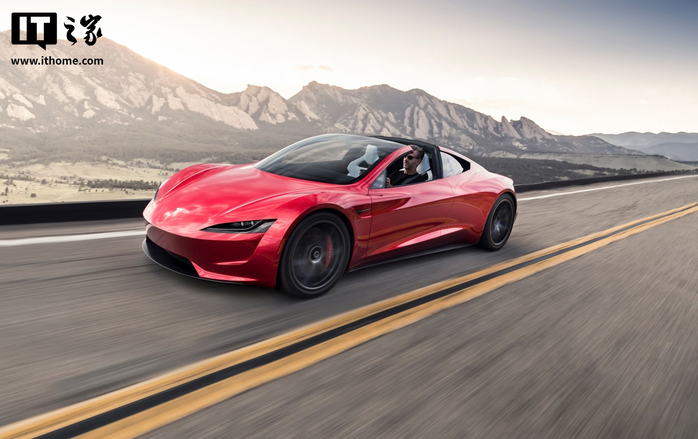 消息称特斯拉已在今年夏天重启 Roadster 纯电超跑开发工序,距量产还有两三年