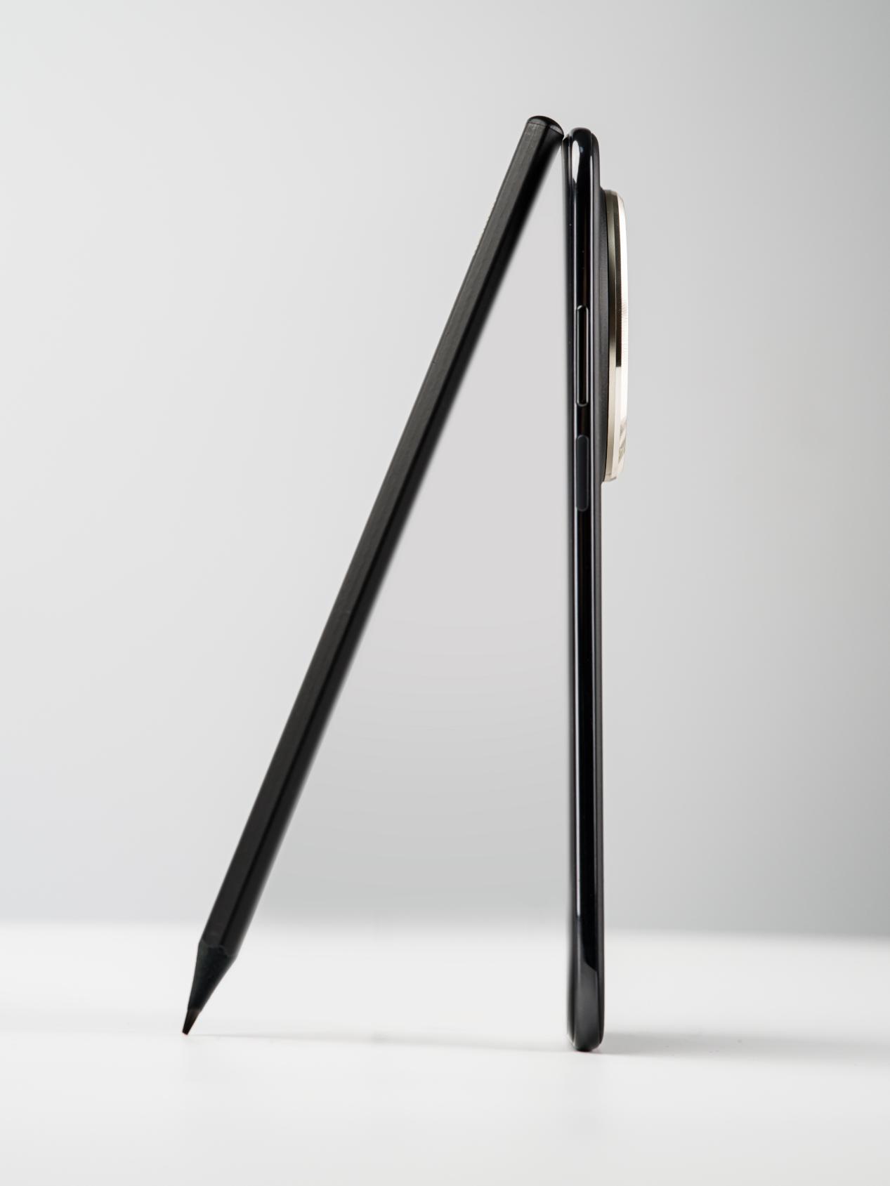 双卡双扬多摄大电池:华为 Mate 70 Air 国补后 3699 元再补货 2