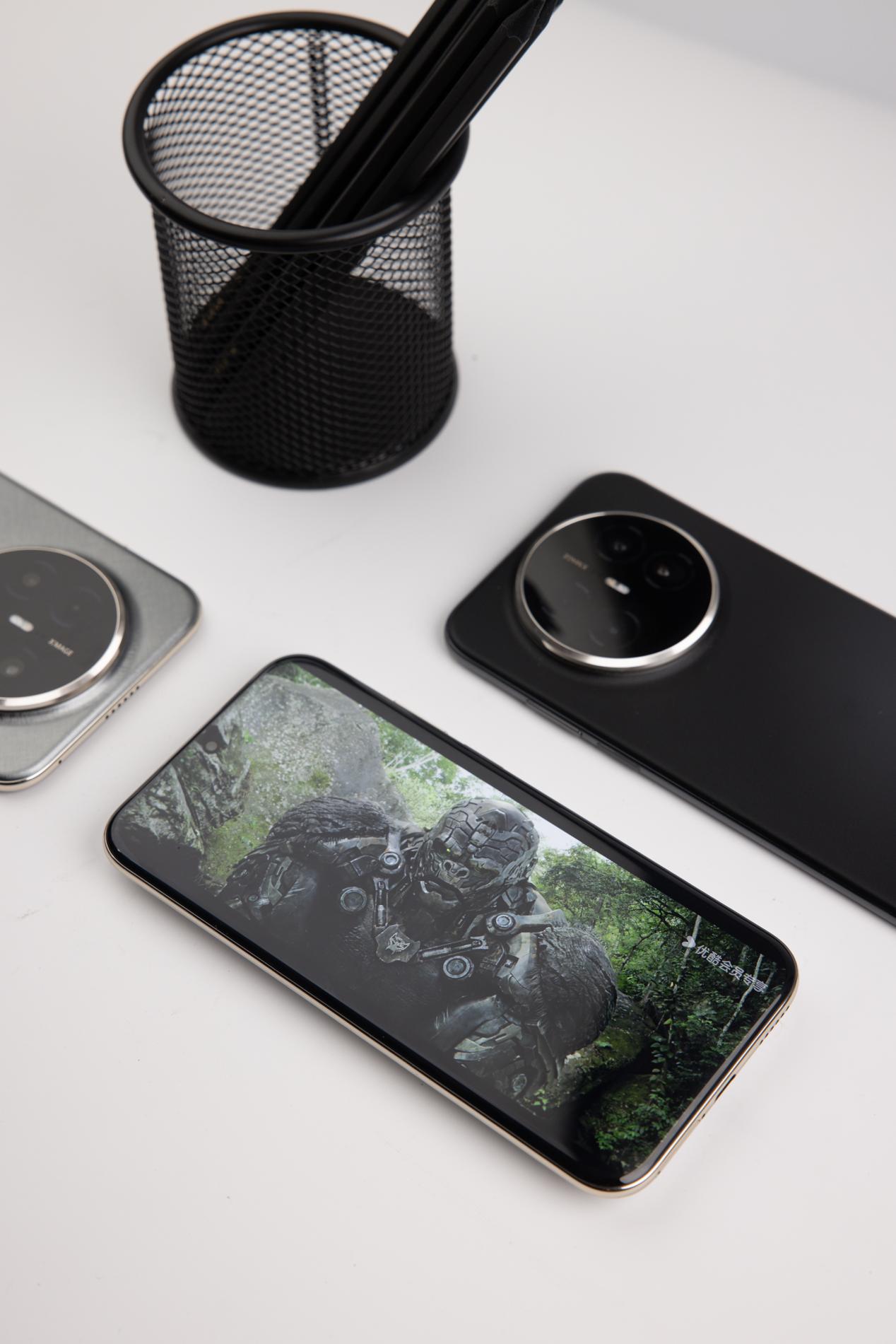 双卡双扬多摄大电池:华为 Mate 70 Air 国补后 3699 元再补货 17