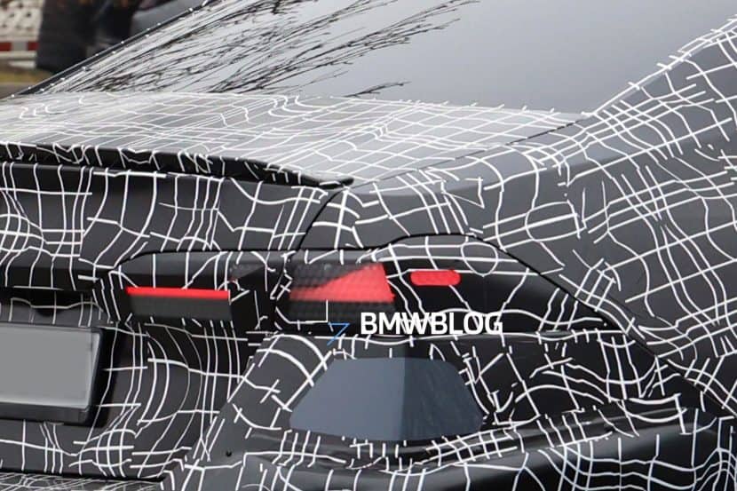 新款宝马 M5 原型车谍照曝光:前脸双肾格栅、大灯焕新