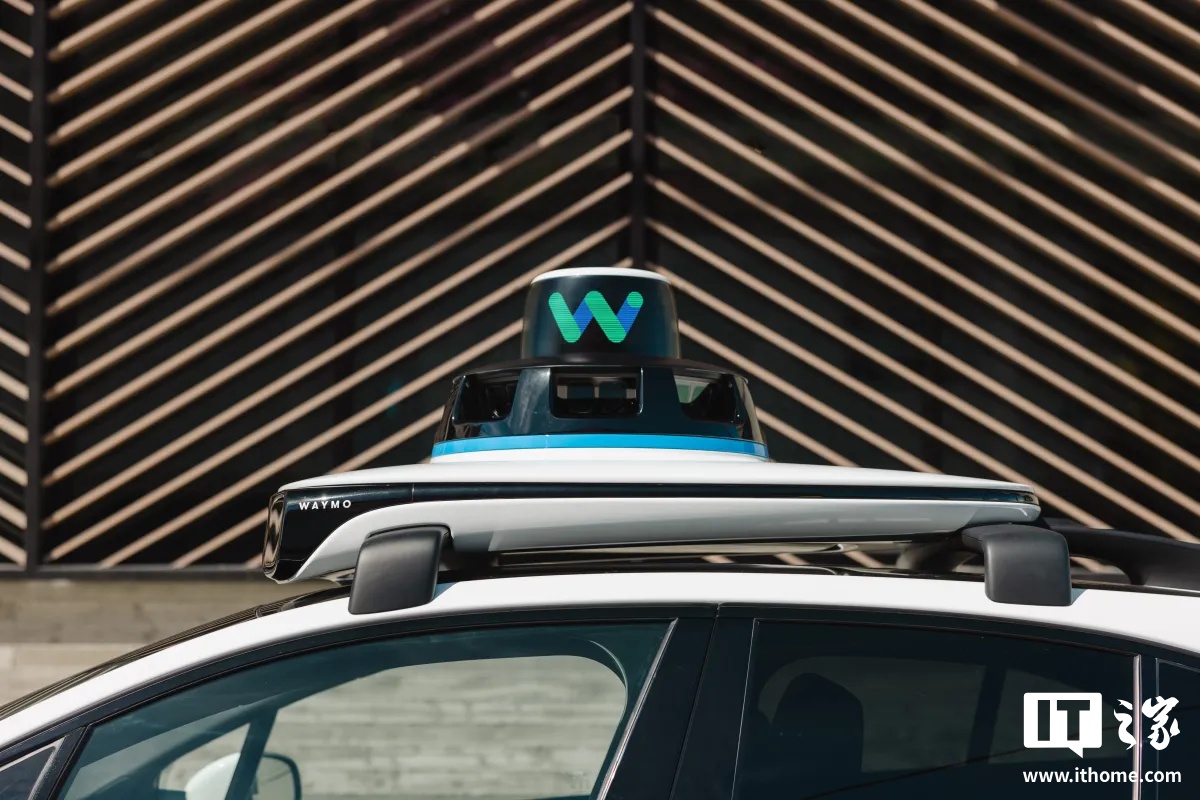 Waymo 测试在无人驾驶出租车中集成谷歌 Gemini AI 助手,1200 多行指令规范其行为