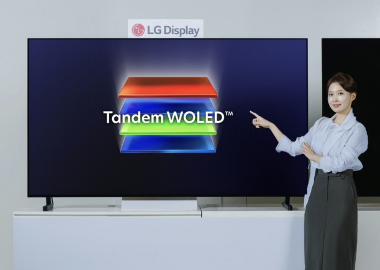 LG Display 亮相 CES 2026:33 英寸车载 OLED 柔性“卷轴屏”、51 英寸超宽贯穿式面板...