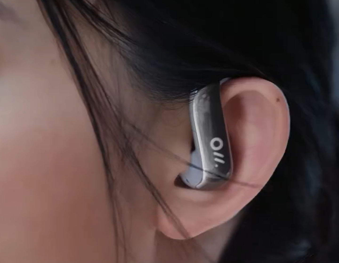 消息称字节跳动正研发新一代豆包 AI 耳机,搭载摄像头模块