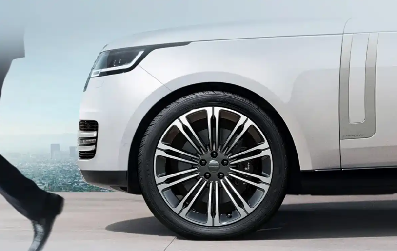 2026 款路虎揽胜及路虎卫士上市,售 68.99 万元起