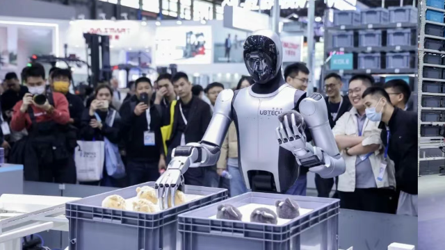 优必选焦继超:人形机器人进入家庭场景至少还要 8-10 年左右