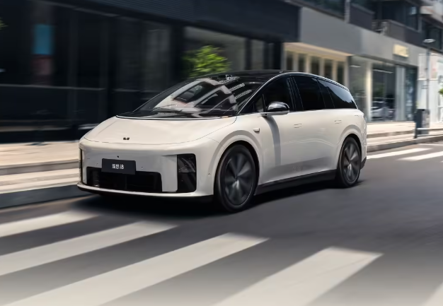 理想 i8 纯电 SUV 推出 3 年 0 息金融政策,首付 9.98 万起